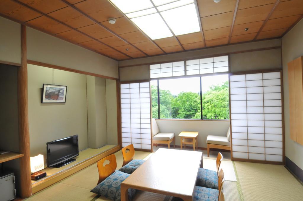 Gosho Nishi Kyoto Heian Hotel Exterior foto